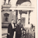 Miron Białoszewski i Stanisław Swen Czachorowski w Wilanowie, 1942. Fot. z archiwum Swena Czachorowskiego w Muzeum Literatury