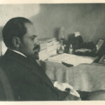Popioły, T.1., 1928, repr. fot. a.n.: Stefan Żeromski podczas pisania Popiołów